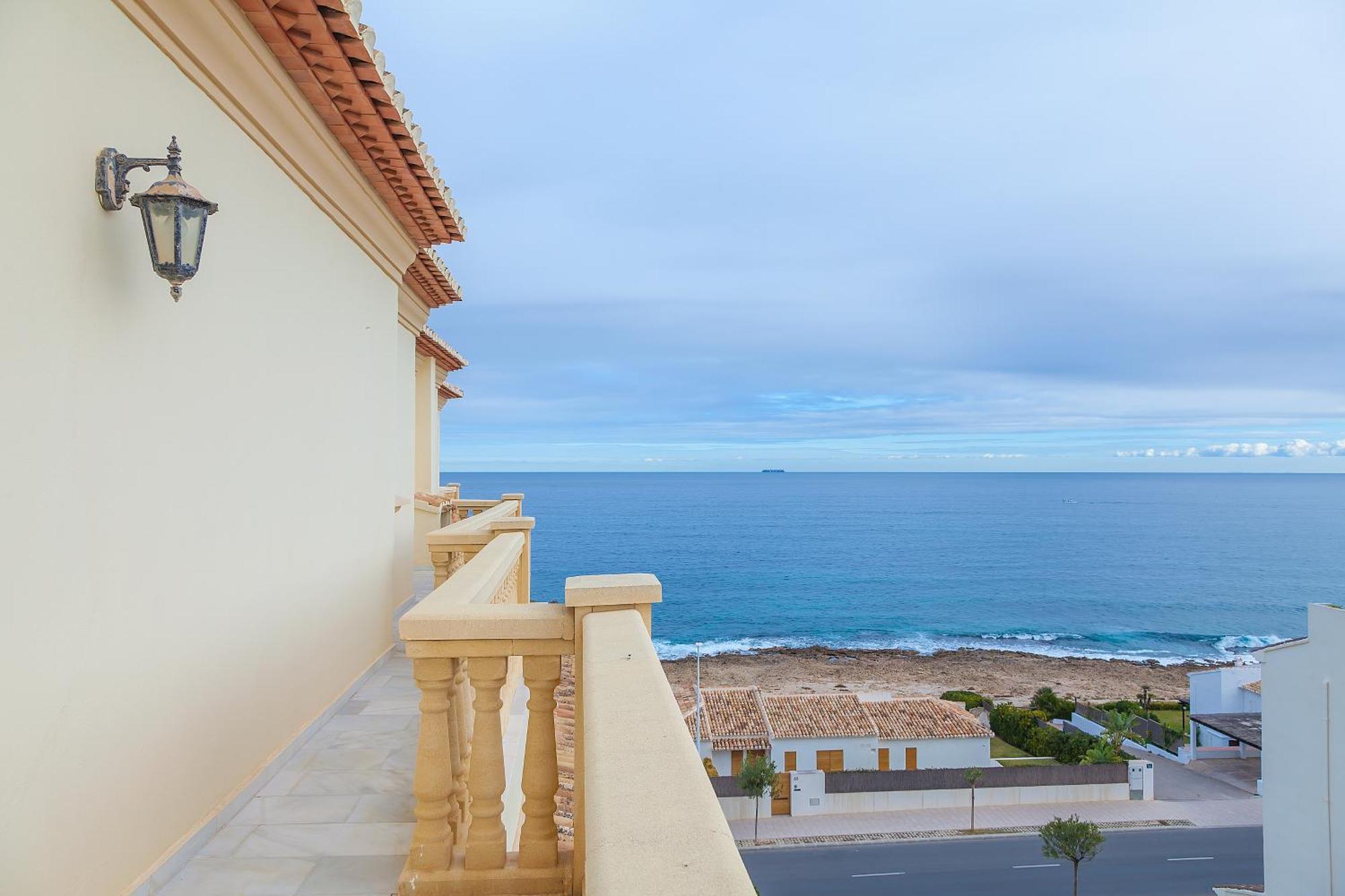 Mar-Beach Front Apartment In 哈维亚 外观 照片